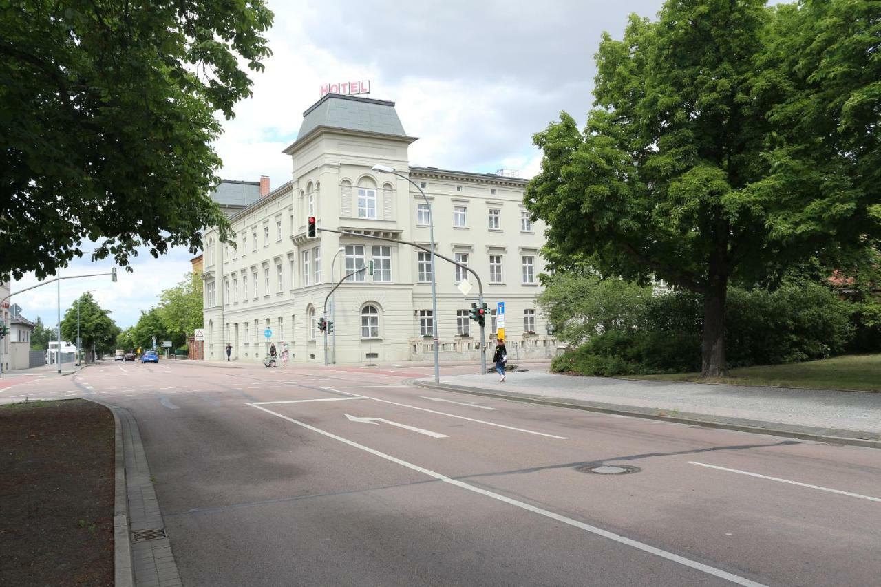 Hotel "Stadt Koethen" Koethen  Exterior foto